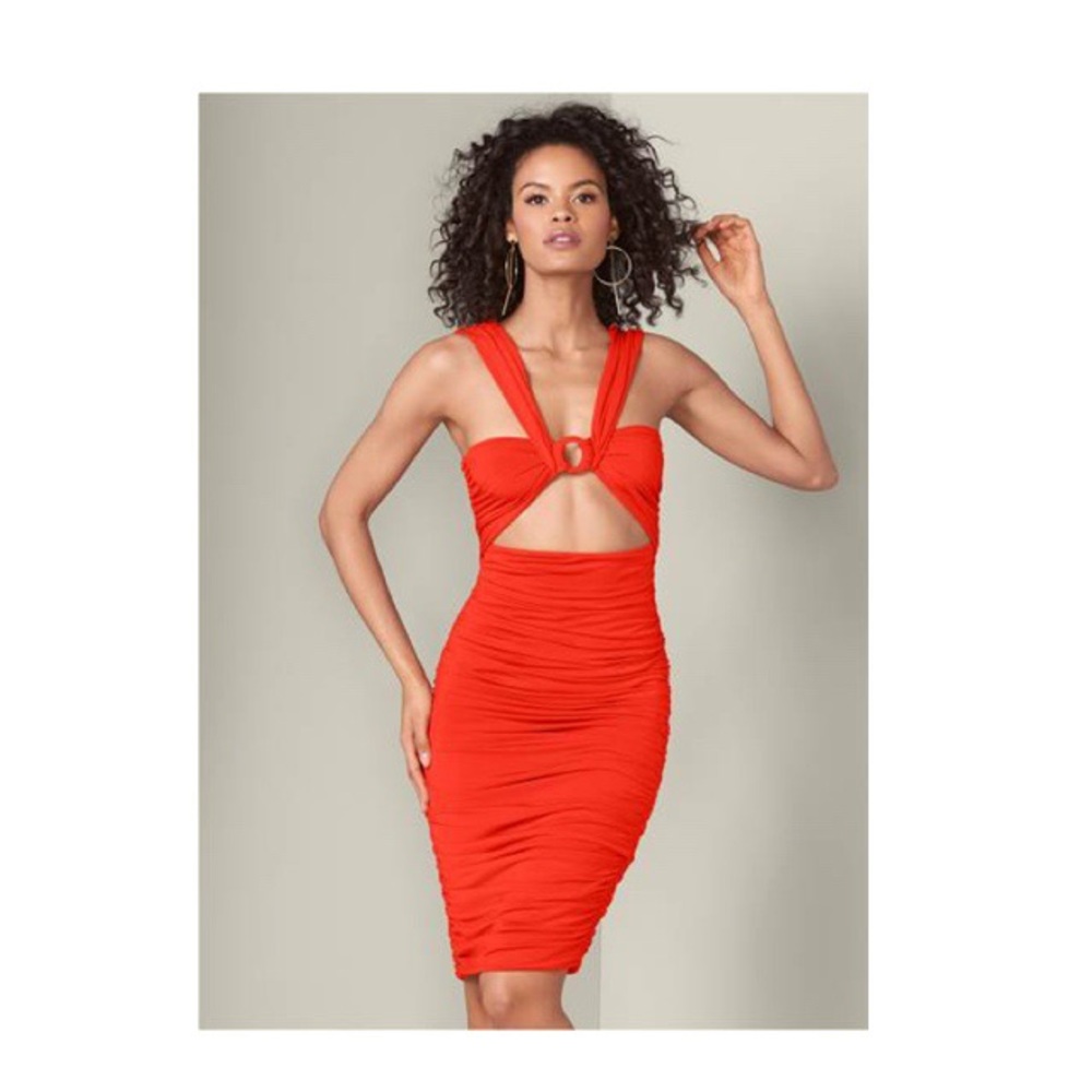 NWOT flattering sexy vacation dress